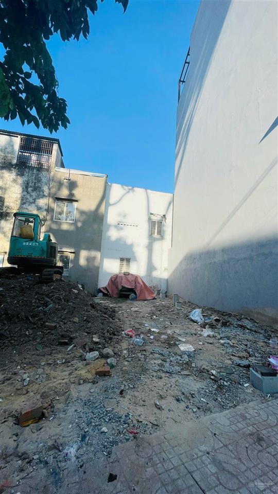 Bán đất nguyễn ảnh thủ quận 12  hẻm nhựa 8m có lề  4,5 x 12  chỉ 4.05 tỷ