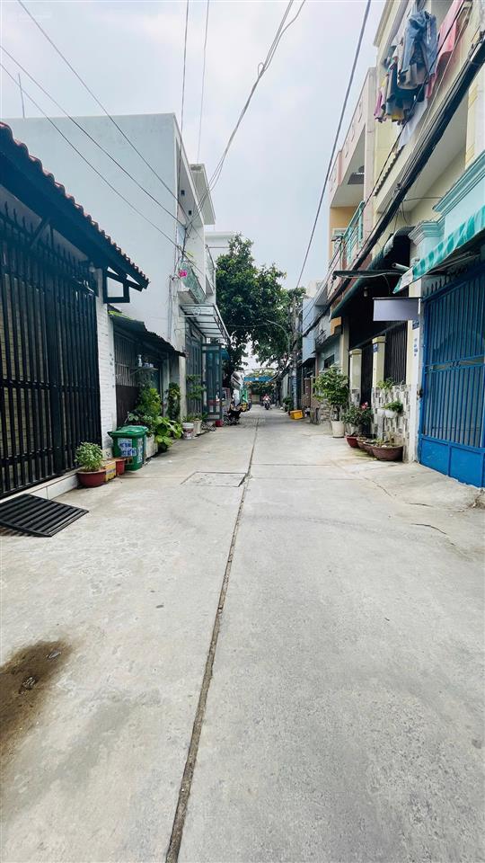 Bán nhà huỳnh thị hai quận 12  hẻm xe hơi ngang 5m  tiện xây mới  kế trần thị năm giá 4.3 tỷ