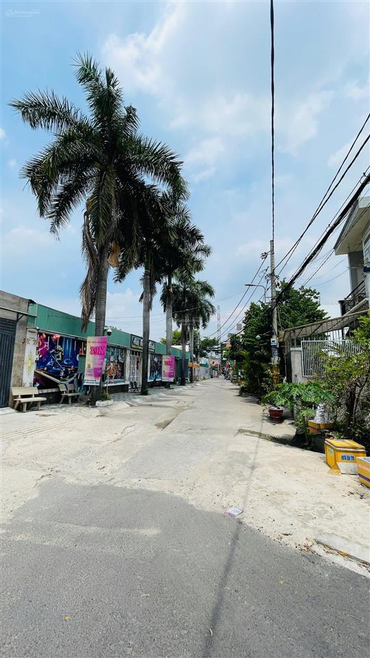 Bán nhà lâm thị hố quận 12  lô góc  hẻm xe hơi  3 tầng  sát hiệp thành city  giá 4.75 tỷ