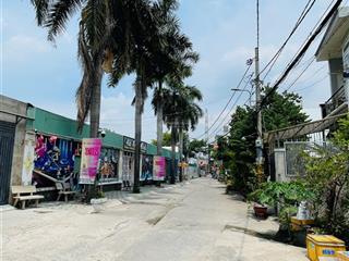 Bán nhà lâm thị hố quận 12  lô góc  hẻm xe hơi  3 tầng  sát hiệp thành city  giá 4.75 tỷ
