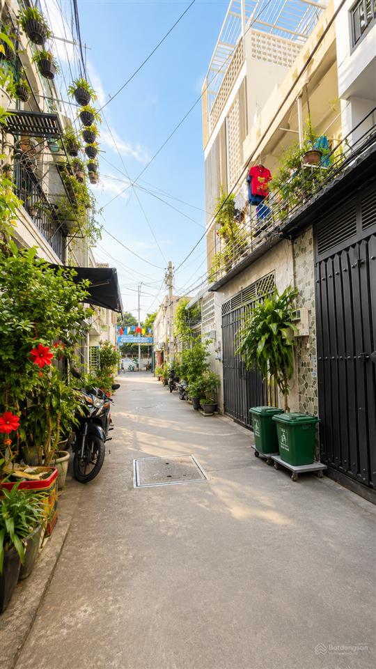 Bán nhà tân chánh hiệp quận 12  4 tầng  hẻm xe tải  sát mặt tiền  gần nguyễn ảnh thủ