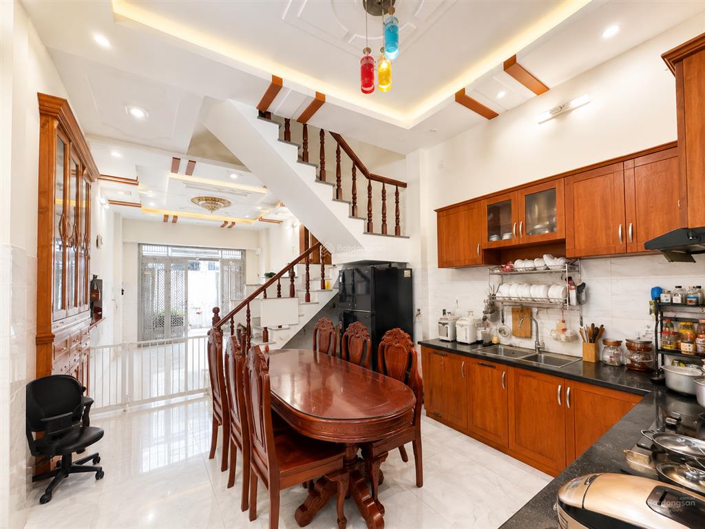 Nhà tân chánh hiệp 08 quận 12  3 tầng btct  hẻm nhựa xe hơi  sát nguyễn ảnh thủ, nguyễn thị búp