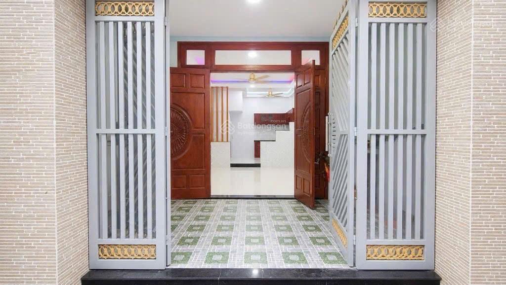 Bán nhà tân thới hiệp 21 quận 12  hẻm xe hơi thông  nhà đẹp 2 tầng  4,5x10  giá 3.79 tỷ