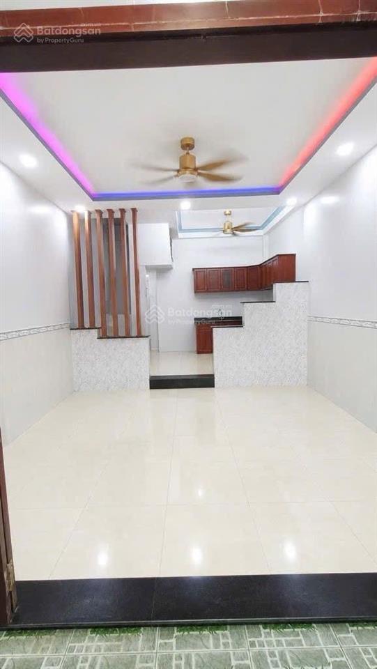 Bán nhà tân thới hiệp 21 quận 12  hẻm xe hơi thông  nhà đẹp 2 tầng  4,5x10  giá 3.79 tỷ