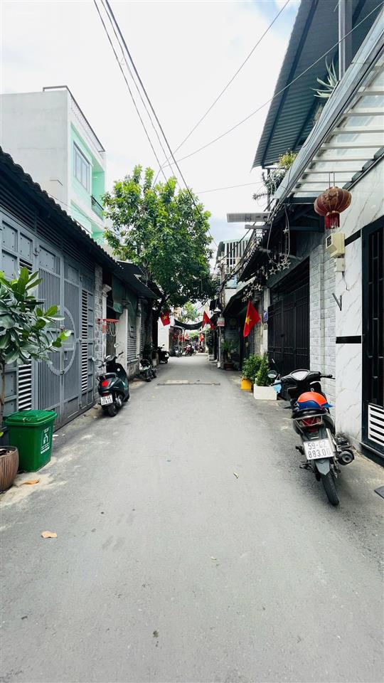 Bán nhà tân thới hiệp 21 quận 12  hẻm xe hơi thông  3 tầng  4 phòng ngủ  giá 4.88 tỷ
