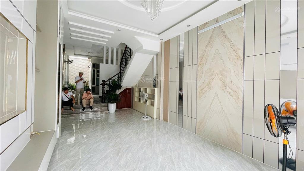 Bán nhà huỳnh thị hai quận 12  4 tầng 80m2  hẻm xe hơi  sát trần thị năm, gần chợ hạt điều