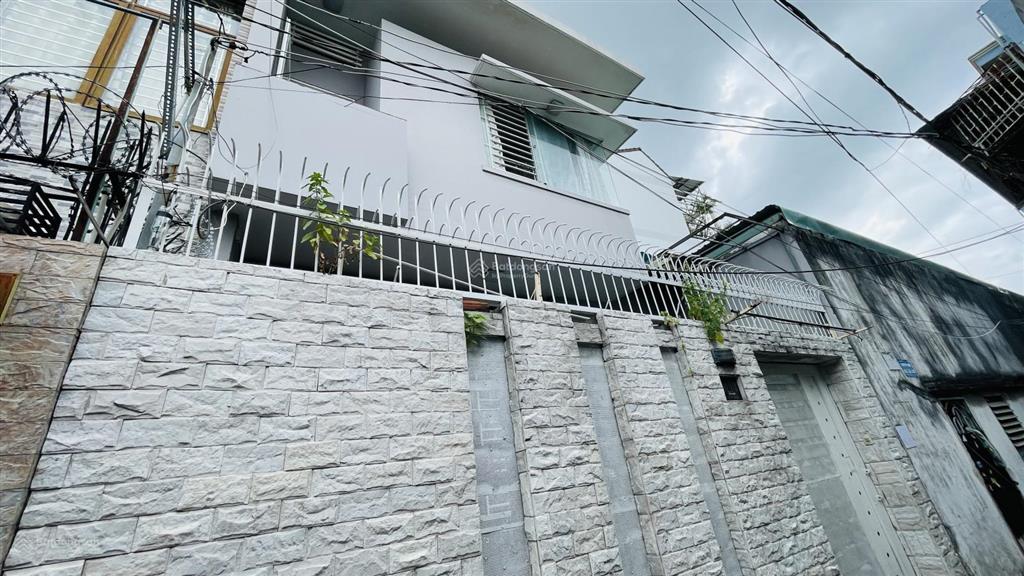 Bán nhà 3 tầng đông hưng thuận quận 12  80m2  ngang 6.3m  sát nguyễn văn quá  20m ra mặt tiền