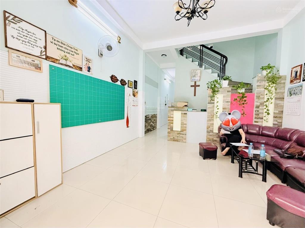 Bán nhà trần thị cờ, thới an, quận 12  70m2  ngang 4.5m  hẻm xe hơi  2 tầng  giá chỉ 4.4 tỷ