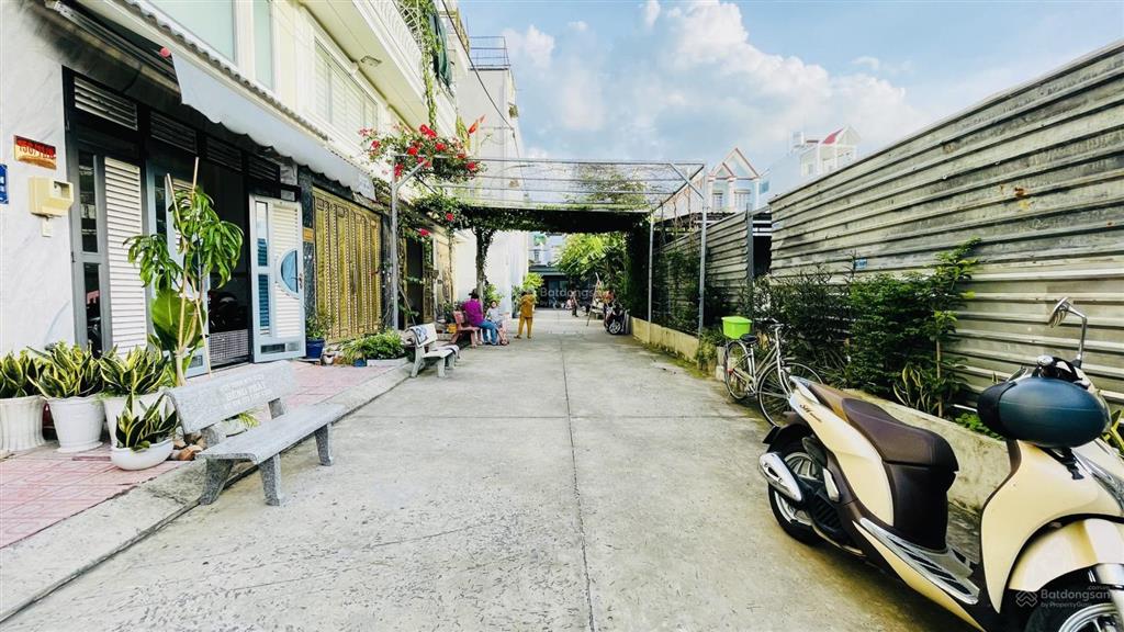 Bán nhà lâm thị hố quận 12  nhà mới 4 tầng  hẻm xe tải 6m  khu cao cấp  sát hiệp thành city