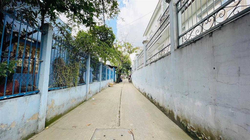 Bán nhà lê văn khương quận 12  60m2  ngang 4.7m  2 tầng  full nội thất  giá 4.5 tỷ tl