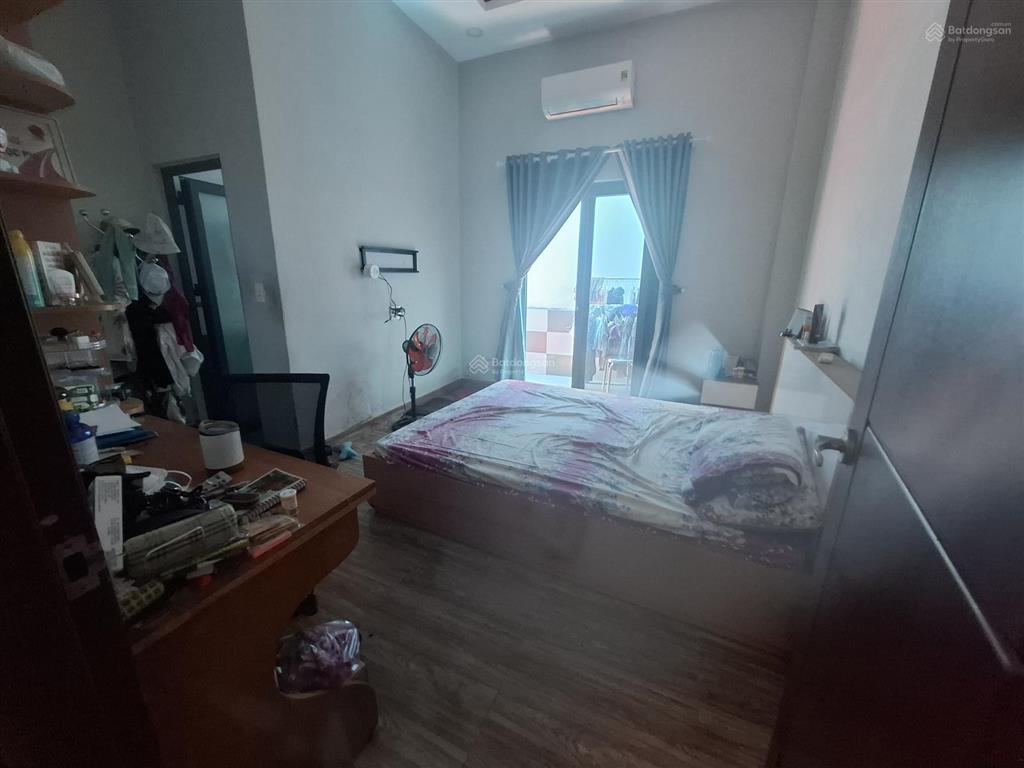 Bán nhà mặt phố tại 174 đ.biện phủ, 30 tỷ, 85m2, 4 tầng, 7pn, 7wc, hướng tây nam, đẹp, tiện ích