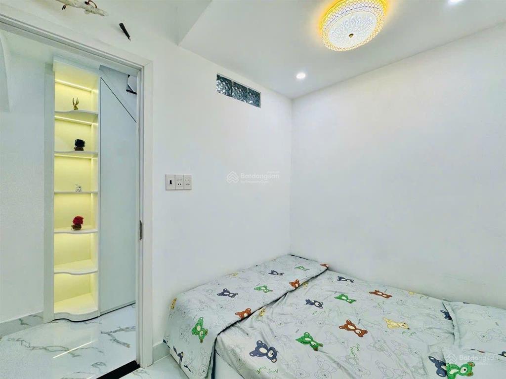 Nhà phố nguyễn đình chính, 45m2, 6,9 tỷ. sẵn 3 phòng, hẻm cụt