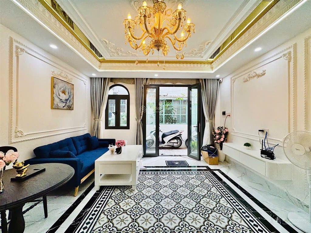 Nhà phố nguyễn đình chính, 45m2, 6,9 tỷ. sẵn 3 phòng, hẻm cụt