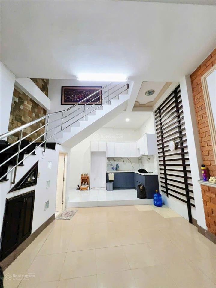 Mặt tiền trần hữu trang, 22 triệu vnd, 4,6x15m, 70m2, 4pn, 3wc, siêu hot