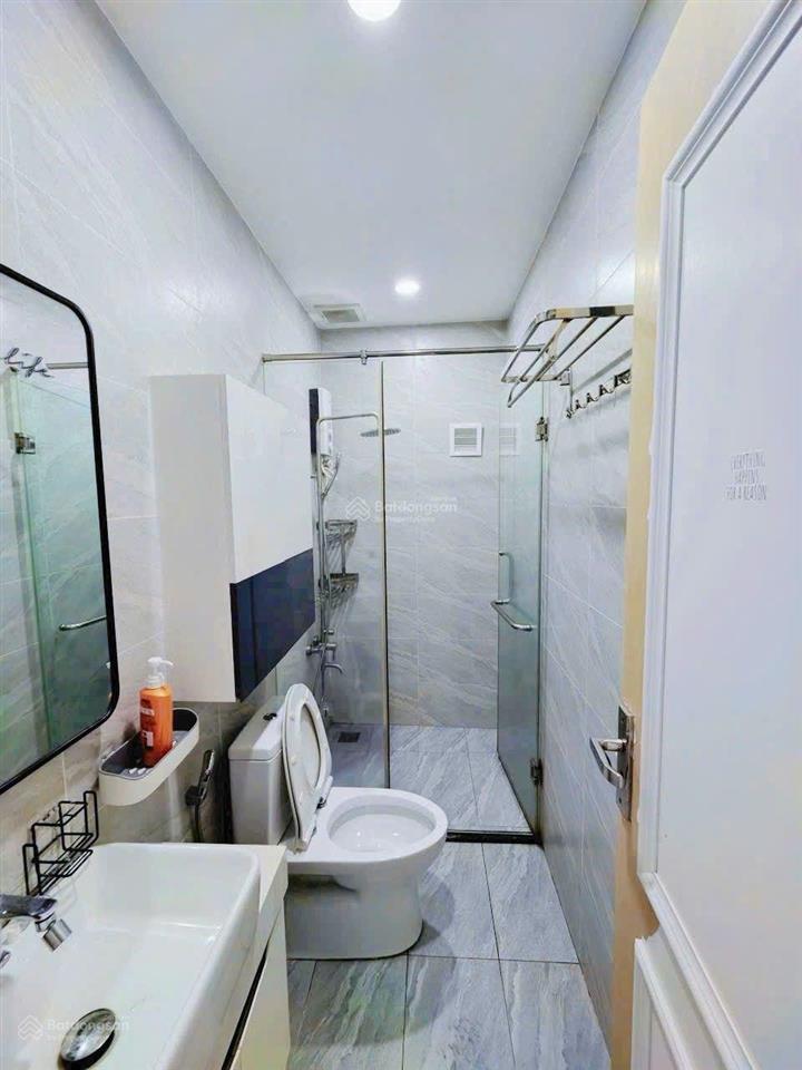 Mặt tiền trần hữu trang, 22 triệu vnd, 4,6x15m, 70m2, 4pn, 3wc, siêu hot