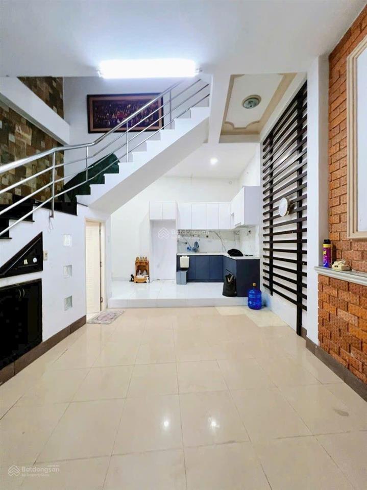 Mặt tiền trần hữu trang, 22 triệu vnd, 4,6x15m, 70m2, 4pn, 3wc, siêu hot