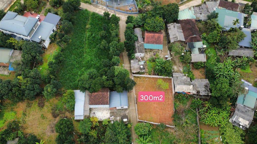 Bán đất tại thôn mít mái, giá thỏa thuận, 300m2, mặt tiền 20m, ngõ 4m