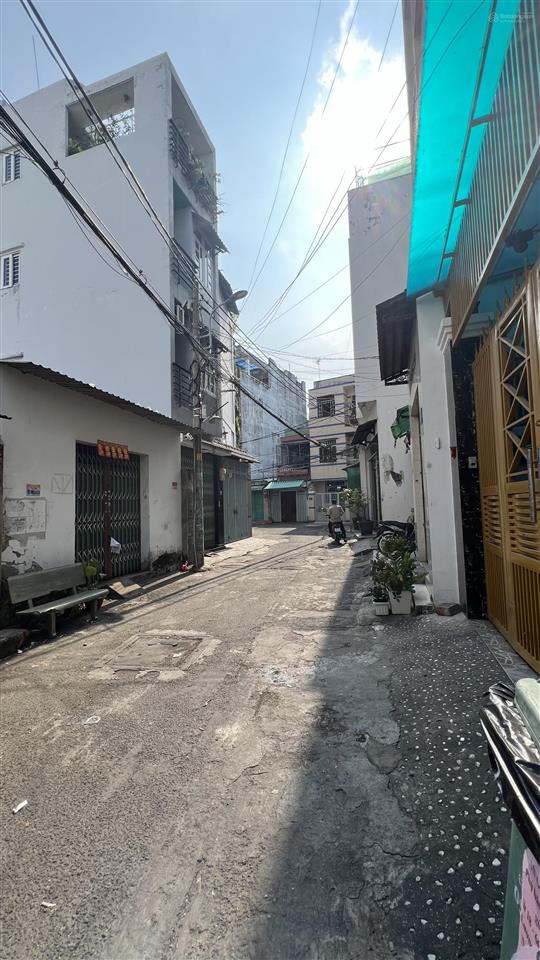 Hxh chủ gấp bán 7,8tỷ còn tl cho căn nhà 64m ngay âu cơ