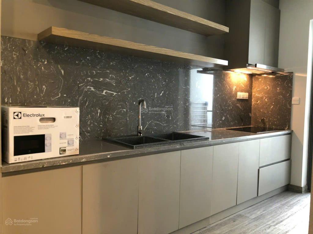 Botanica premier cần cho thuê 2pn. giá 16.5 tr/th.  em qua 0935 204 *** call/zalo