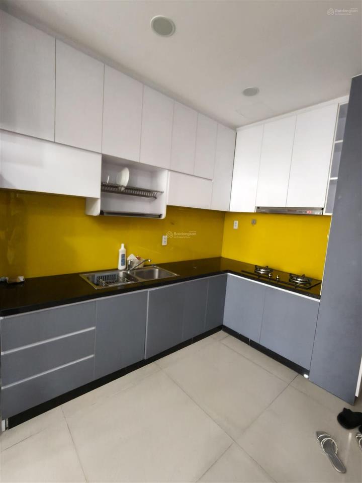 Chcc the botanica cần cho thuê nhanh giá 16 tr/th (104 phổ quang p2 q tân bình) 0935 204 ***