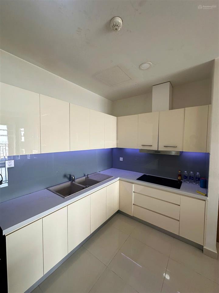 Chcc golden mansion cần cho thuê 2pn (119 phổ quang, p. đức nhuận). gọi ngay em 0935 204 ***