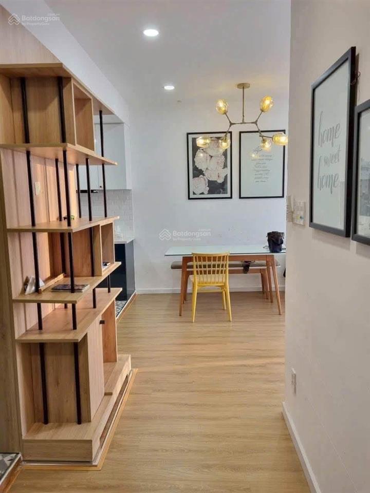 Chung cư kingston cần cho thuê 2pn/21 tr/th, gọi ngay 0935 204 *** zalo
