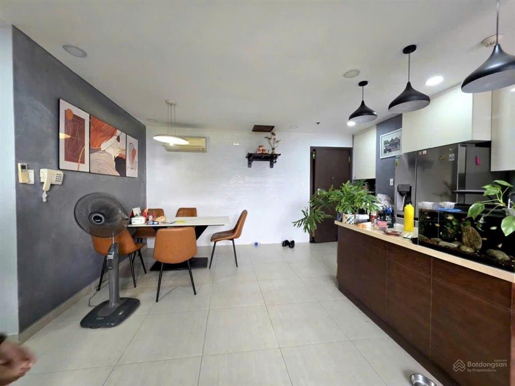 Orchard garden cần cho thuê căn hộ. gọi ngay em 0935 204 *** sđt/zalo