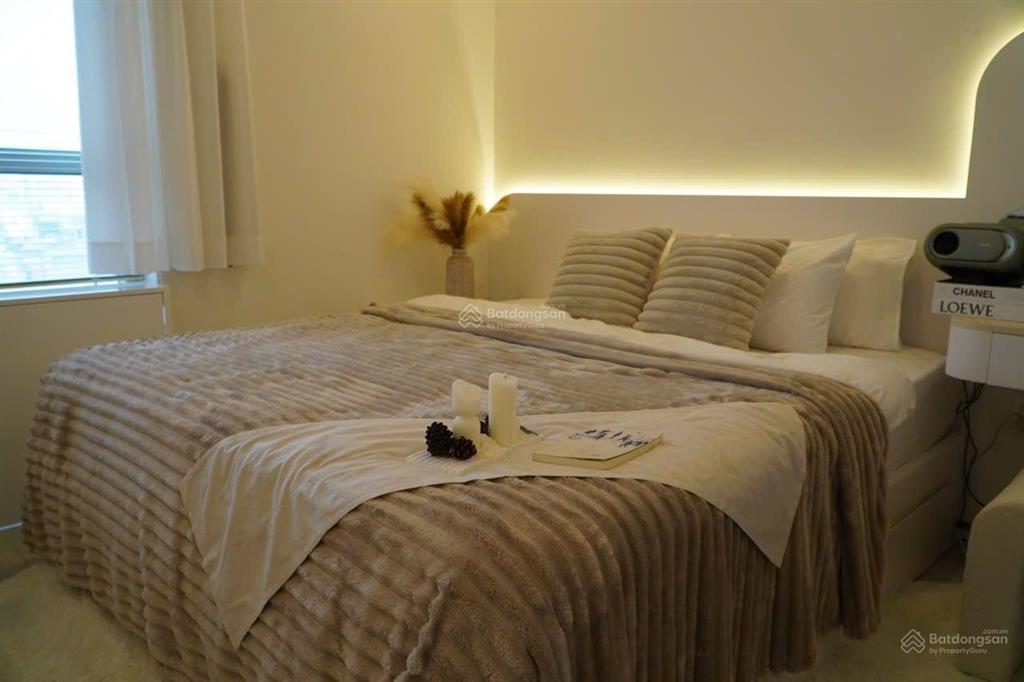 Botanica premier cần bán 2pn.  em qua 0935 204 *** call/zalo
