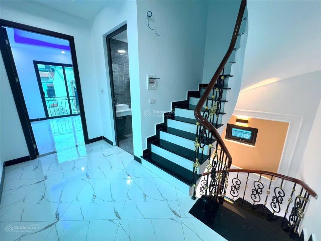 Bán nhà tại khánh hà, đường ô tô. giá 6,8 tỷ