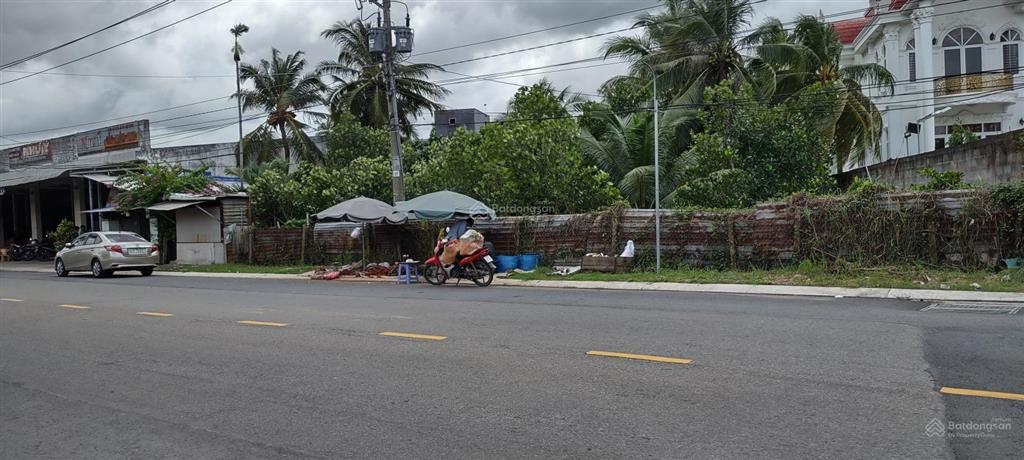 Đất 33 mét ngang, sâu 65 mét, mặt tiền quốc lộ 60 cũ (157 đường trần văn ơn, bến phà rạch miễu cũ)