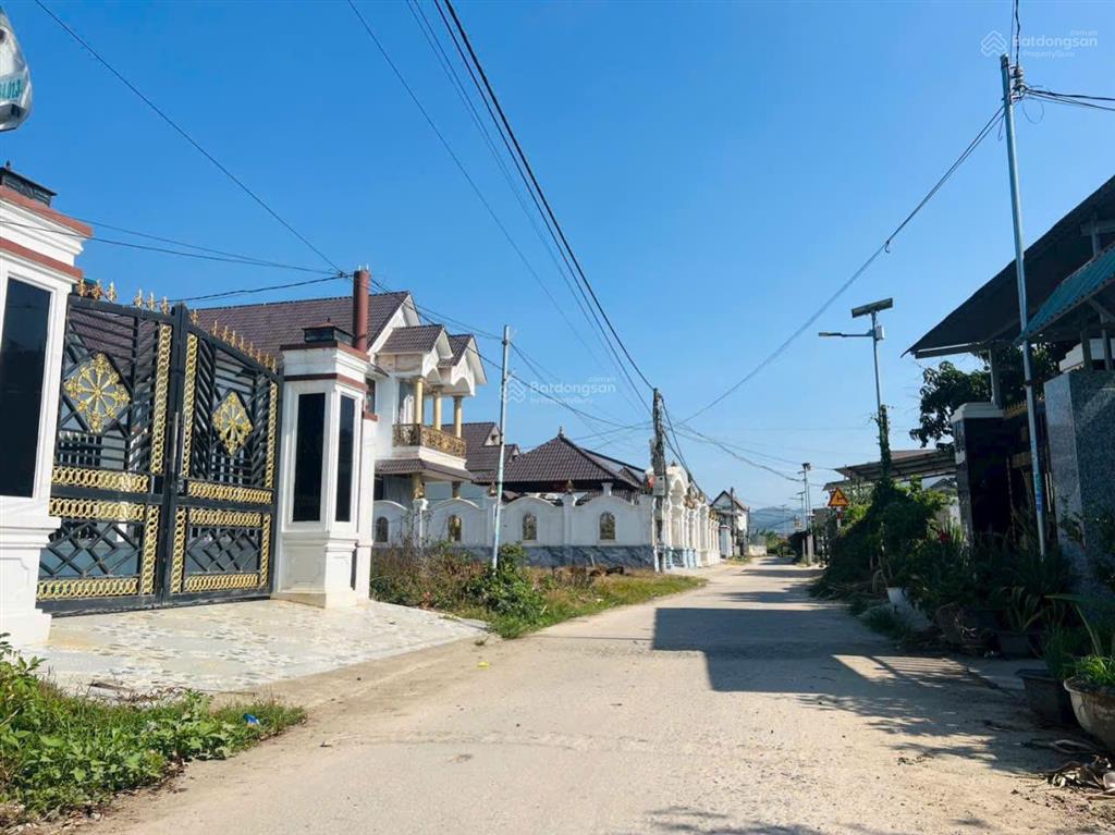 Sốc!!! chủ giảm còn 8xx triệu bán nhanh lô đất full thổ cư tại suối cát  cam lâm