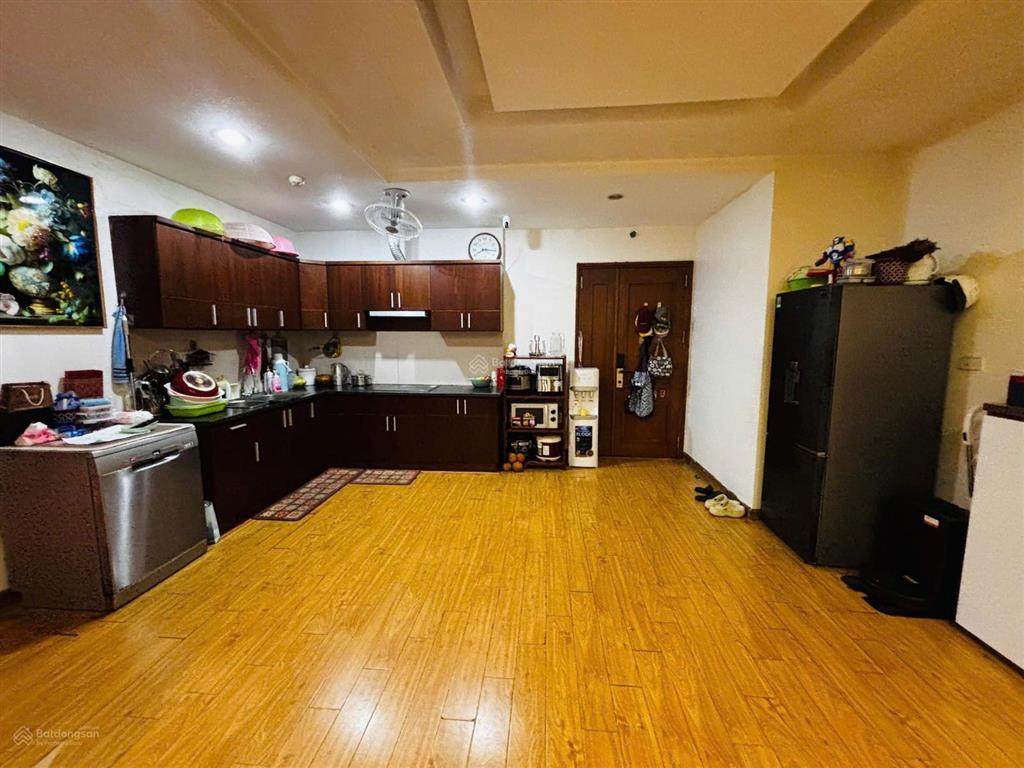 Chị em đi nước ngoài cần bán cc có thương thảo 3pn, 2wc ở văn phú victoria, 7,5 tỷ, 116m2, hà đông