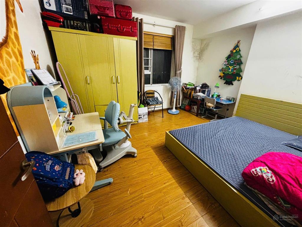 Chị em đi nước ngoài cần bán cc có thương thảo 3pn, 2wc ở văn phú victoria, 7,5 tỷ, 116m2, hà đông