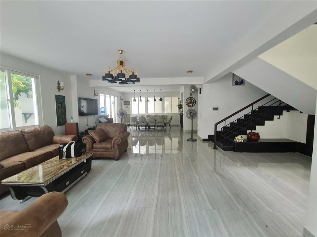 Quá ngon biệt thự ngang 15m phổ quang, gần sân bay tân bình. hầm 4 tầng  6pn lớn  250m2 chỉ 58 tỷ