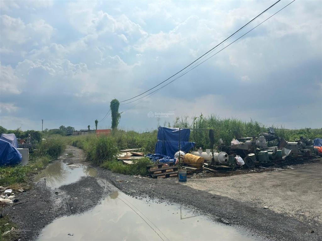Quá hot ! đất thổ xây cao 9699m2 tây lân, bình tân. 75x129m. quá rẻ ~ 24tr/m2 . giá 240 tỷ gấp bán!