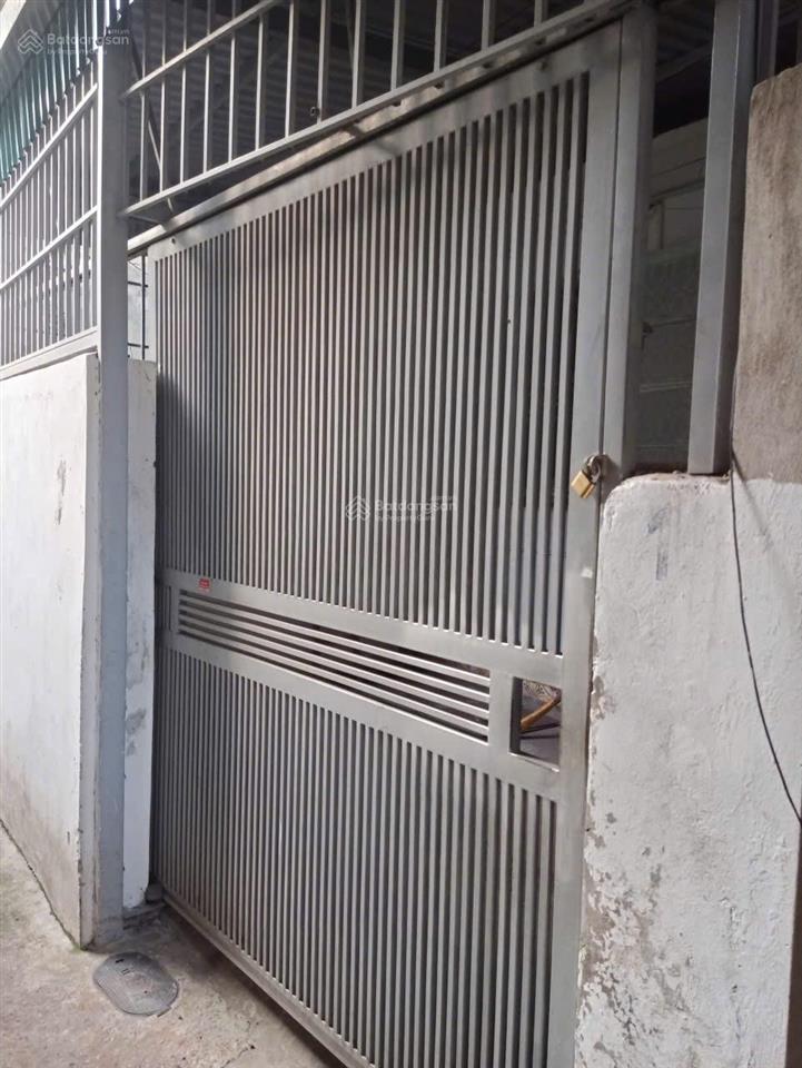 Cho thuê cả nhà diện tích sử dụng 120m2 khu vực đê tô hoàng giáp bách khoa hà nội