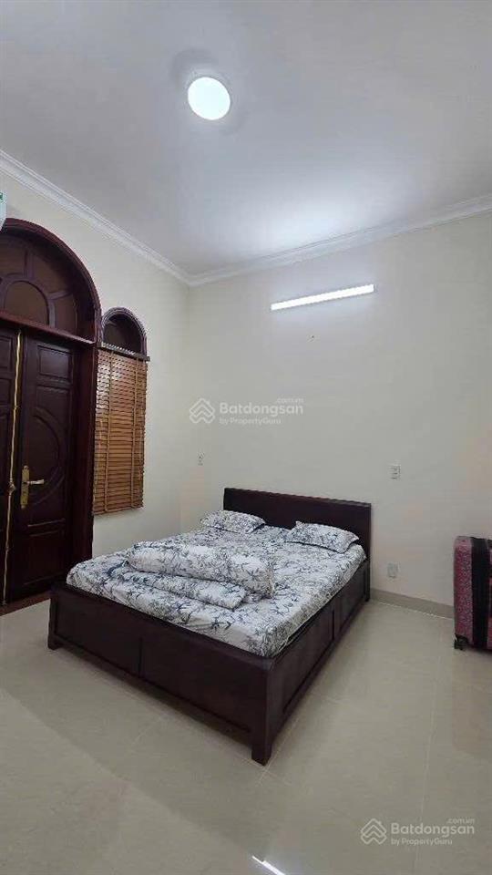 Bán biệt thự 18 tỷ  150m2  tại đường số 9, gò vấp ( 4 tầng  9pn, 9wc)