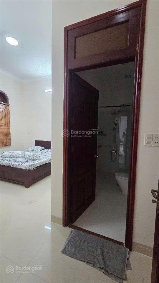 Bán biệt thự 18 tỷ  150m2  tại đường số 9, gò vấp ( 4 tầng  9pn, 9wc)