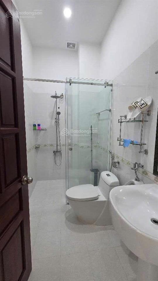 Bán biệt thự 18 tỷ  150m2  tại đường số 9, gò vấp ( 4 tầng  9pn, 9wc)