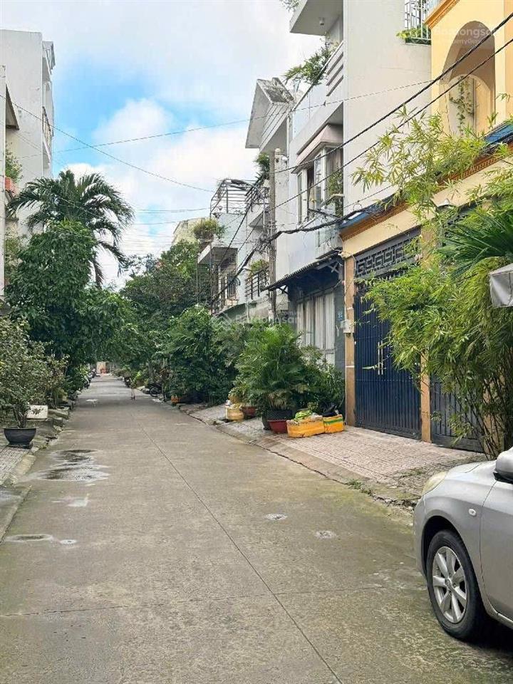 Bán biệt thự 18 tỷ  150m2  tại đường số 9, gò vấp ( 4 tầng  9pn, 9wc)