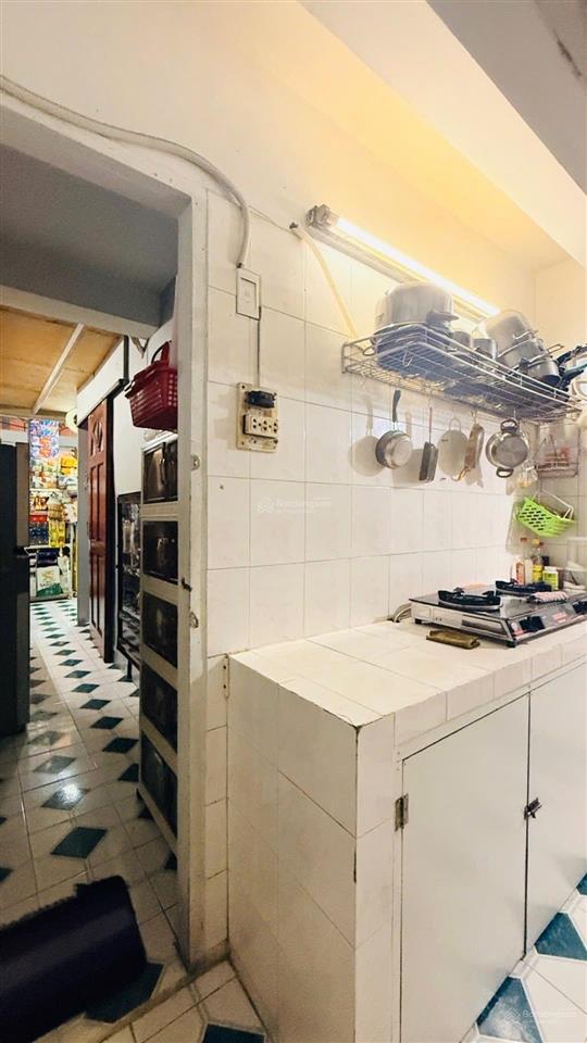 Nhà 3 tầng  141m2  16 tỷ  chợ phạm văn hai  q tân bình