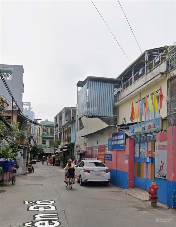 Bán nhà yên đỗ  10 tỷ  80m2  ngay chợ bà chiểu. sát quận 1  hàng hiếm giá tốt