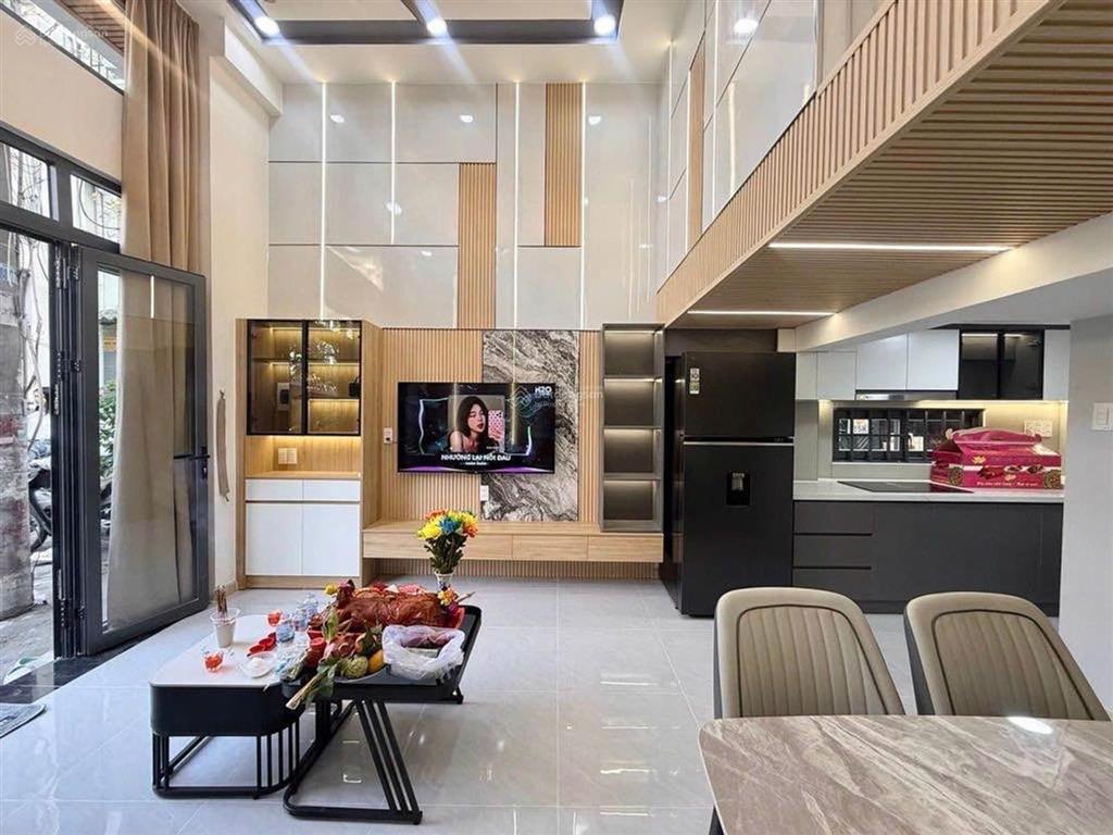 Nhà 4 tầng  6 tỷ hơn  hẻm oto  3pn 3wc  ngã tư hàng xanh