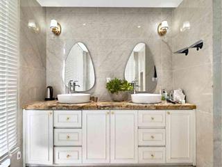 Biệt thự vip  210m2  35 tỷ hơn, hồ bơi + thang máy. bình thạnh