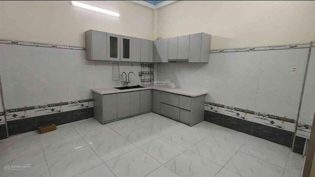 Nhà 4 tầng, 52m2 (4x13)  7 tỉ hơn. hẻm oto bùi đình túy. gần ngã tư hàng xanh