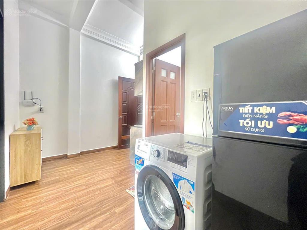 Cho thuê căn hộ 1pn ban công thoáng máy giặt riêng ngay công viên lê thị riêng quận 10