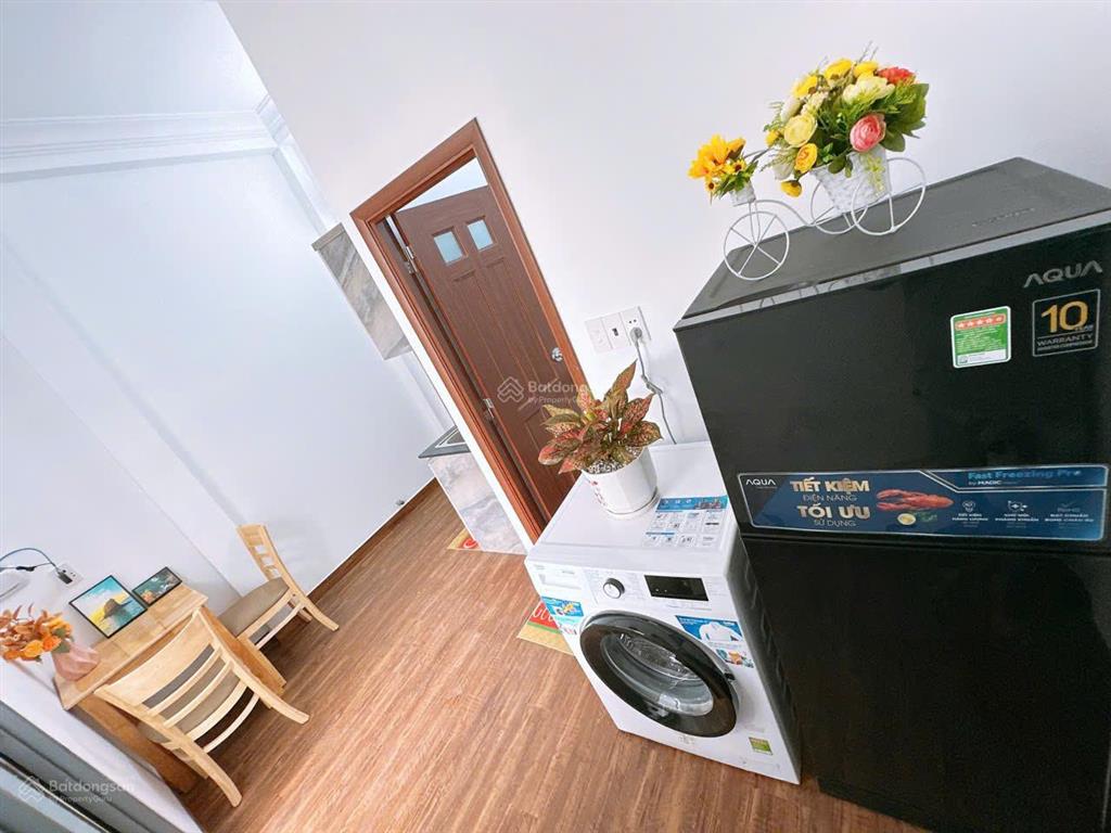 Cho thuê căn hộ 1pn ban công thoáng máy giặt riêng ngay công viên lê thị riêng quận 10