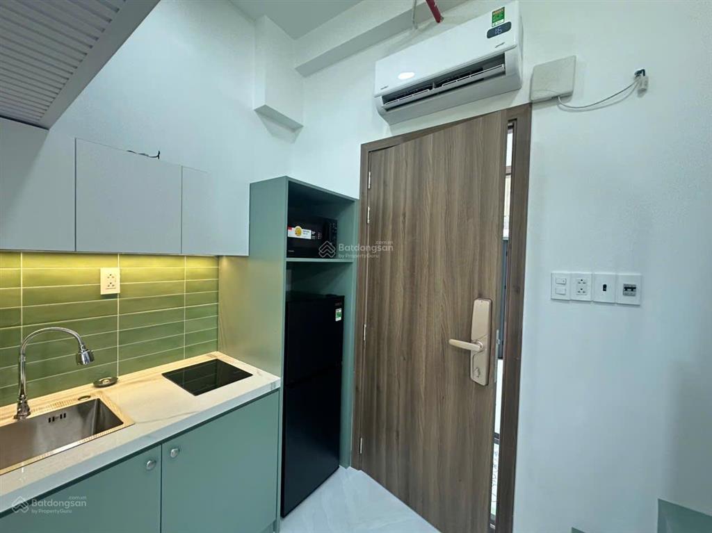 Cho thuê căn hộ duplex ban công thoáng thang máy full nội thất ngay đường cmt8 quận 3