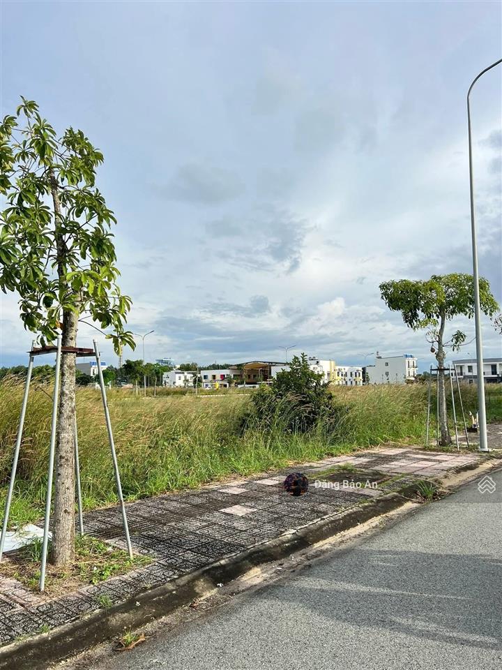 Cơ hội đầu tư sinh lời 300m2,full thổ chỉ 710triệu ngay kcn bàu bàng ở đường n3, thị trấn lai uyên