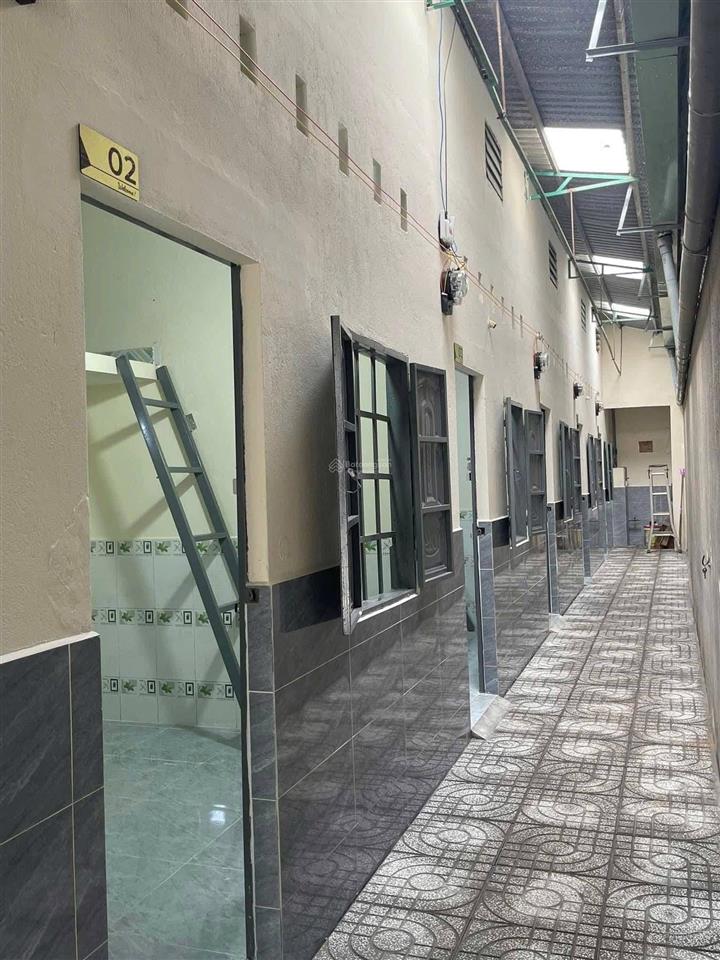 Dãy trọ thu nhập 120tr/năm dt 200m2,shr chỉ 1tỷ250 ngay kcn mỹ phước đường ne8, phường mỹ phước